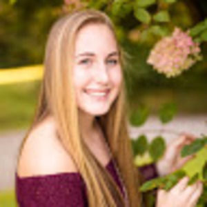 Meet your Posher, Danielle